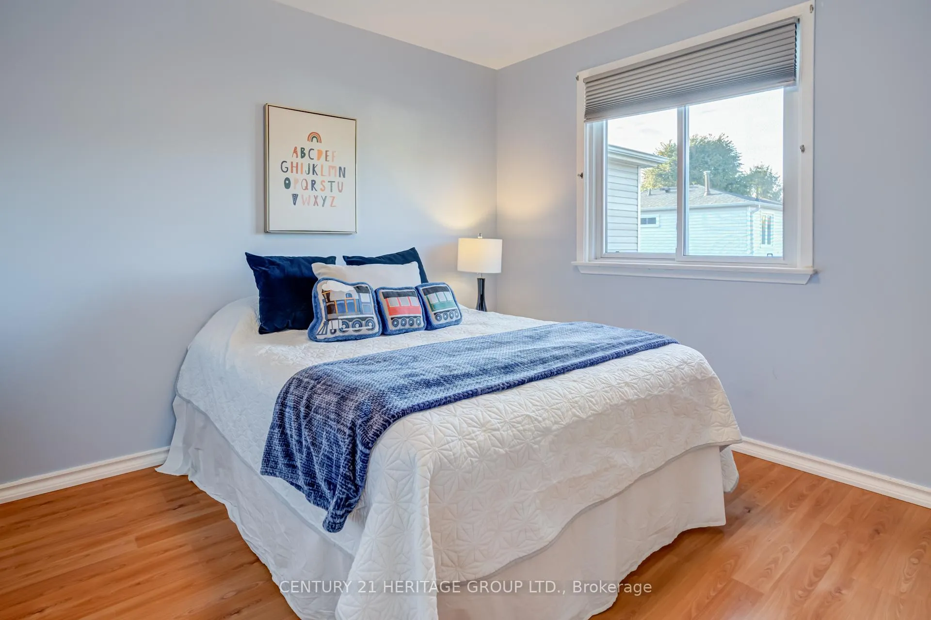 Photo 21 of 729 Beman Drive, Newmarket, Huron Heights-Leslie Valley — HOMEH