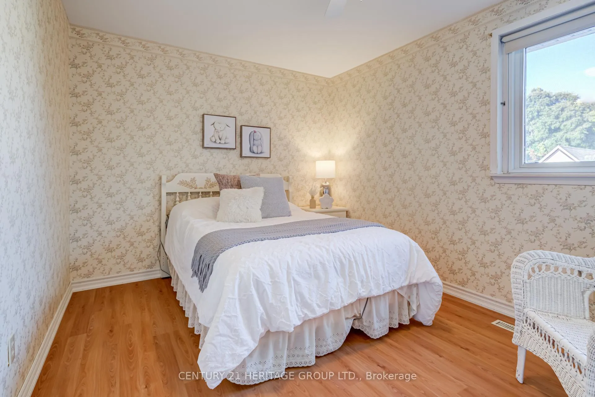 Photo 22 of 729 Beman Drive, Newmarket, Huron Heights-Leslie Valley — HOMEH
