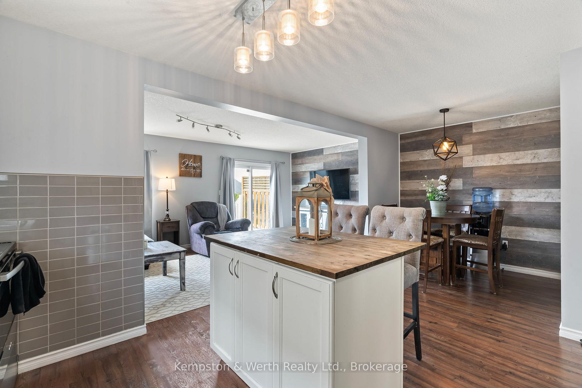 Photo 10 of 730 Rogers Road W, North Perth, Listowel — HOMEH