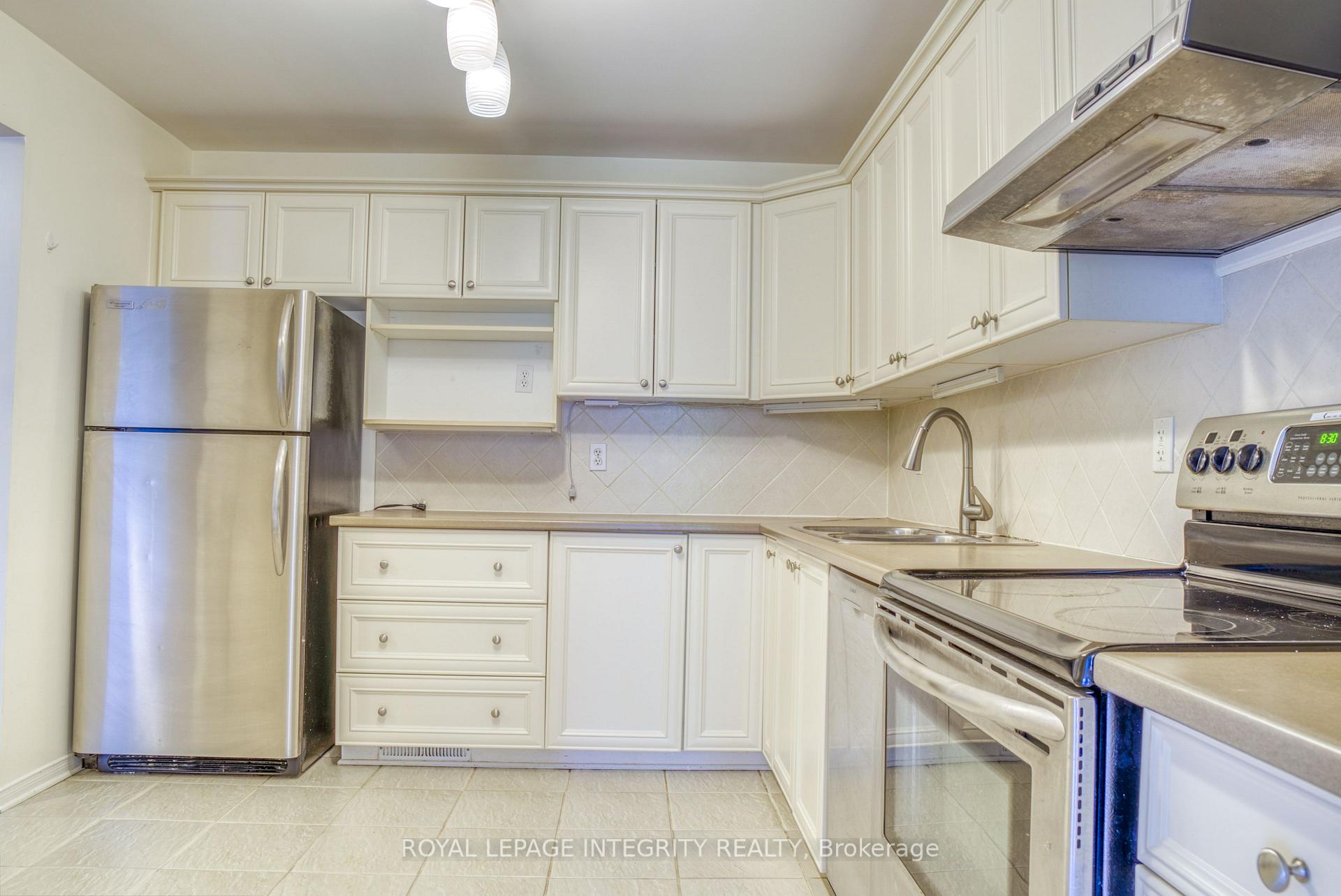Photo 6 of 229 Greenridge Street, Ottawa, Chapel Hill — HOMEH