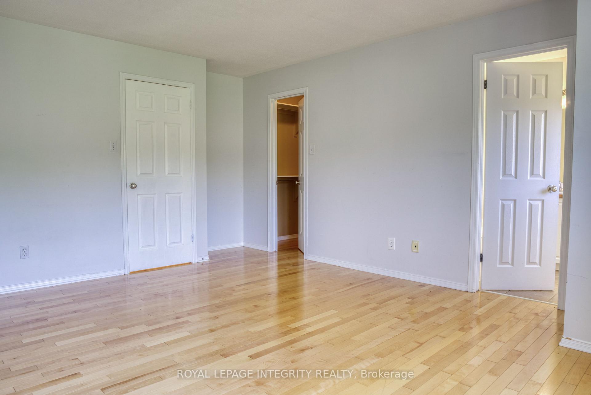 Photo 13 of 229 Greenridge Street, Ottawa, Chapel Hill — HOMEH