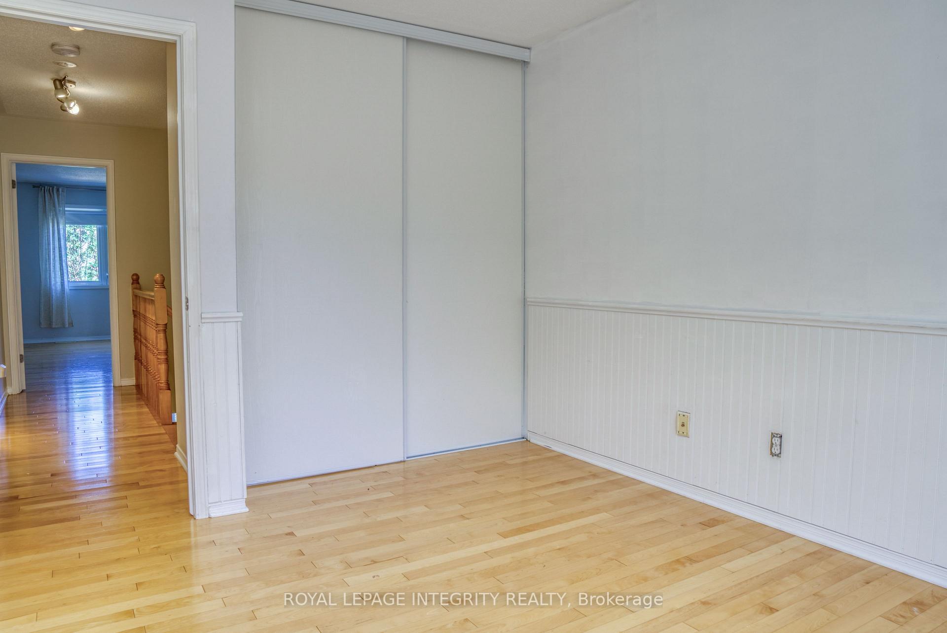Photo 17 of 229 Greenridge Street, Ottawa, Chapel Hill — HOMEH
