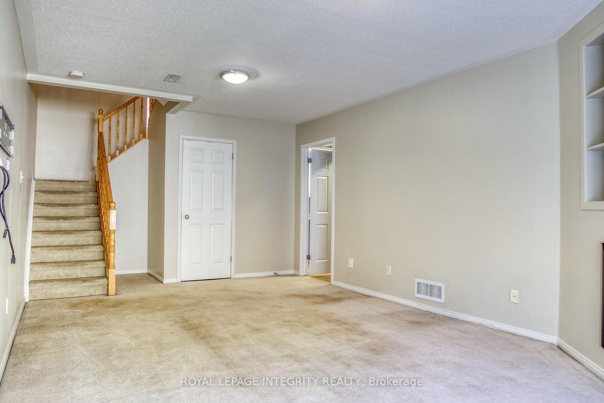 Photo 21 of 229 Greenridge Street, Ottawa, Chapel Hill — HOMEH