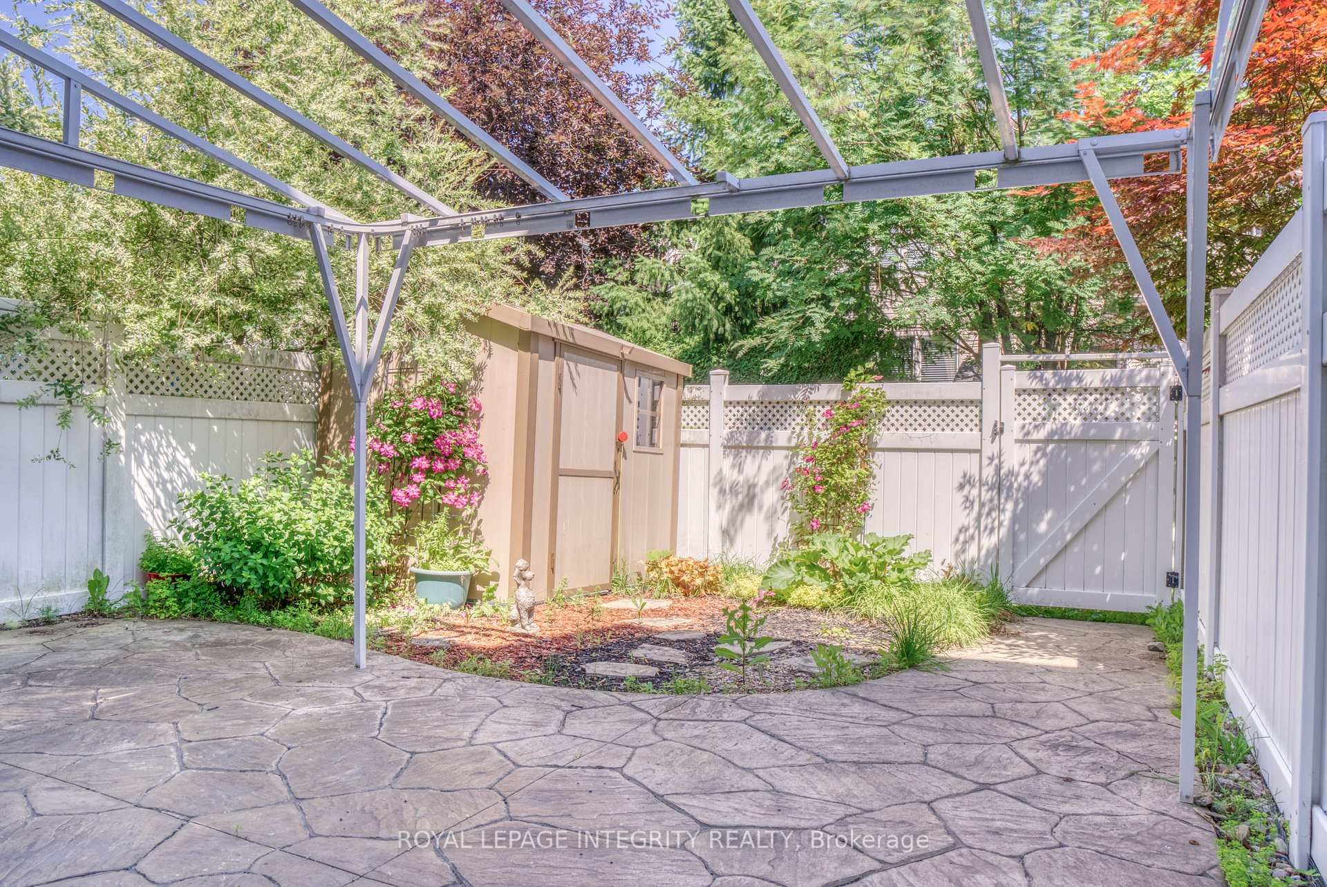 Photo 26 of 229 Greenridge Street, Ottawa, Chapel Hill — HOMEH