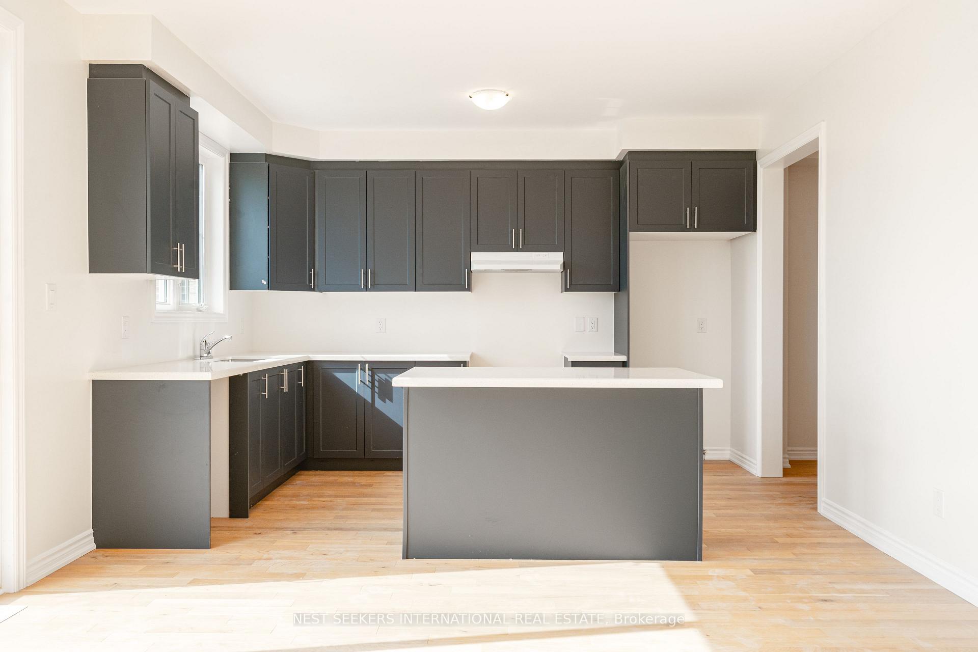 Photo 5 of 53 Fenn Crescent, New Tecumseth, Rural New Tecumseth — HOMEH