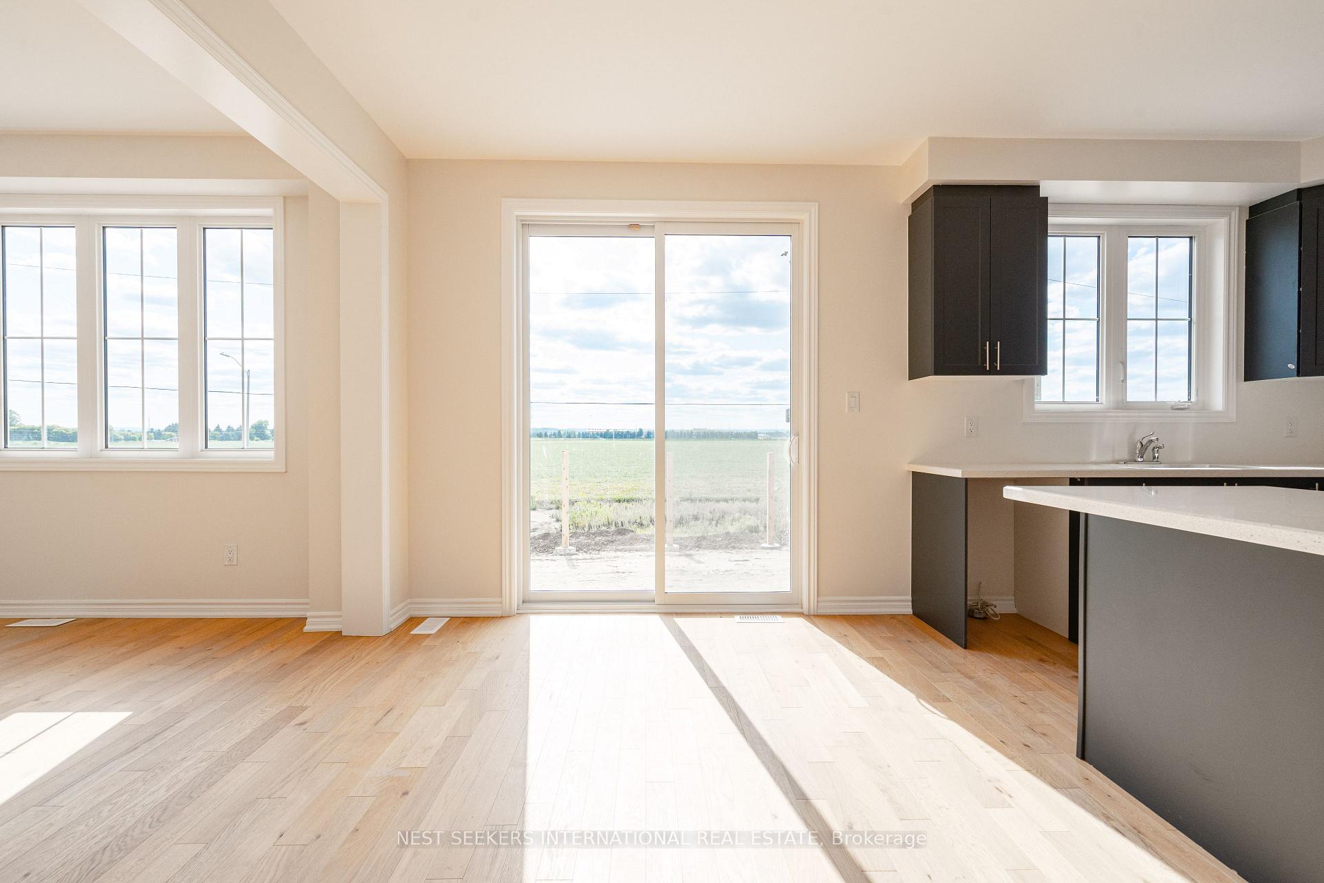Photo 8 of 53 Fenn Crescent, New Tecumseth, Rural New Tecumseth — HOMEH