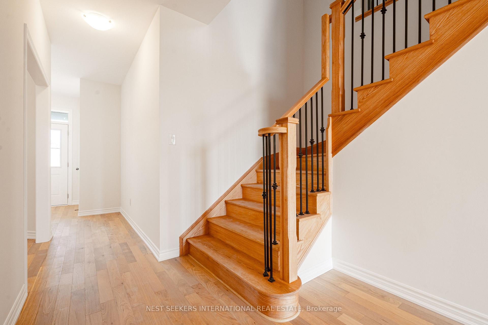 Photo 16 of 53 Fenn Crescent, New Tecumseth, Rural New Tecumseth — HOMEH