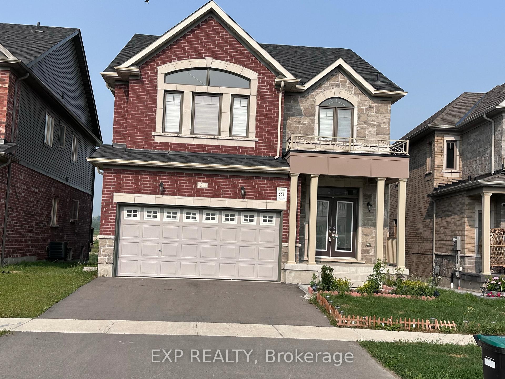 Front of 31 Lorne Thomas Place