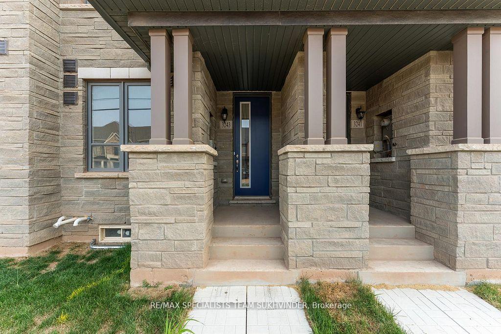 Photo 5 of 3243 Sixth Line, Oakville, Glenorchy — HOMEH