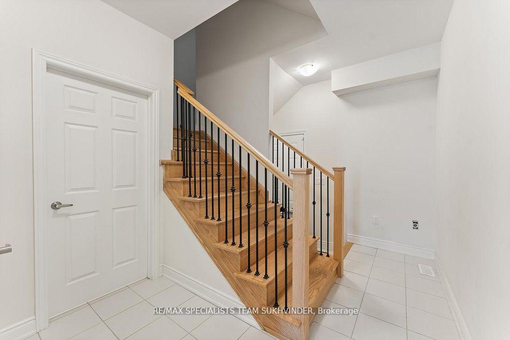 Photo 8 of 3243 Sixth Line, Oakville, Glenorchy — HOMEH