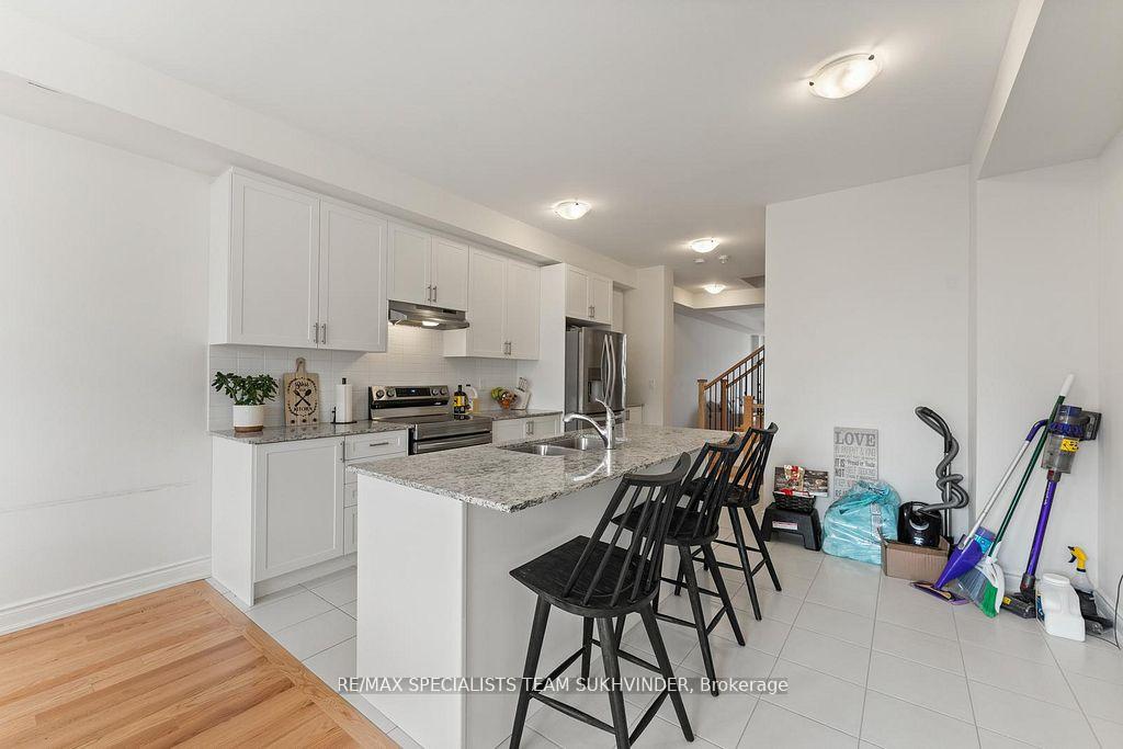 Photo 14 of 3243 Sixth Line, Oakville, Glenorchy — HOMEH
