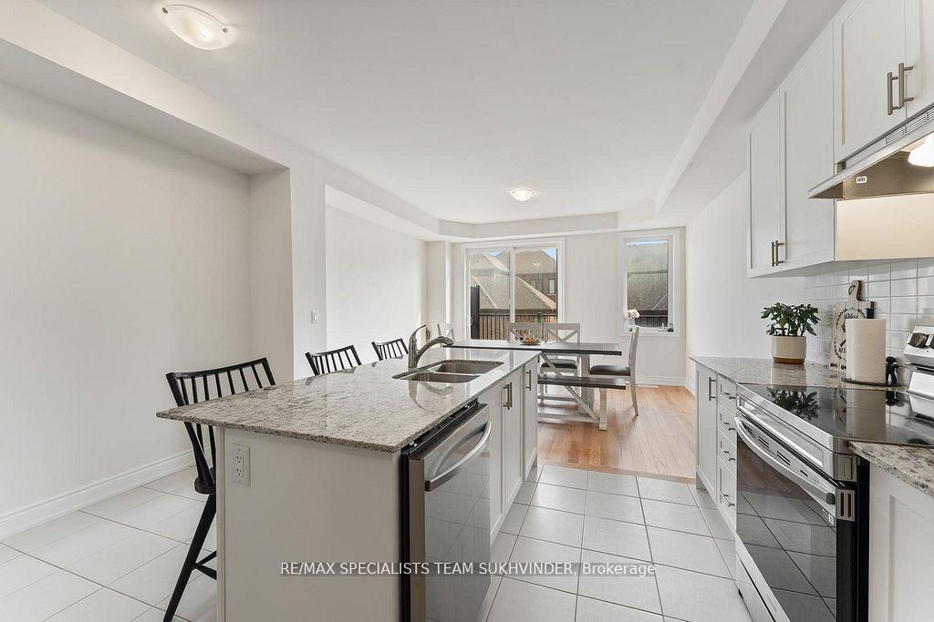 Photo 16 of 3243 Sixth Line, Oakville, Glenorchy — HOMEH