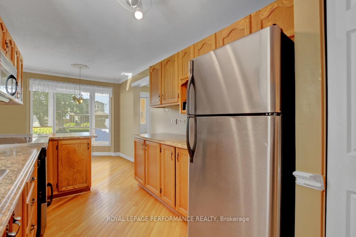 Photo 9 of 1815 Belval Crescent, Ottawa, Orleans/Sunridge — HOMEH