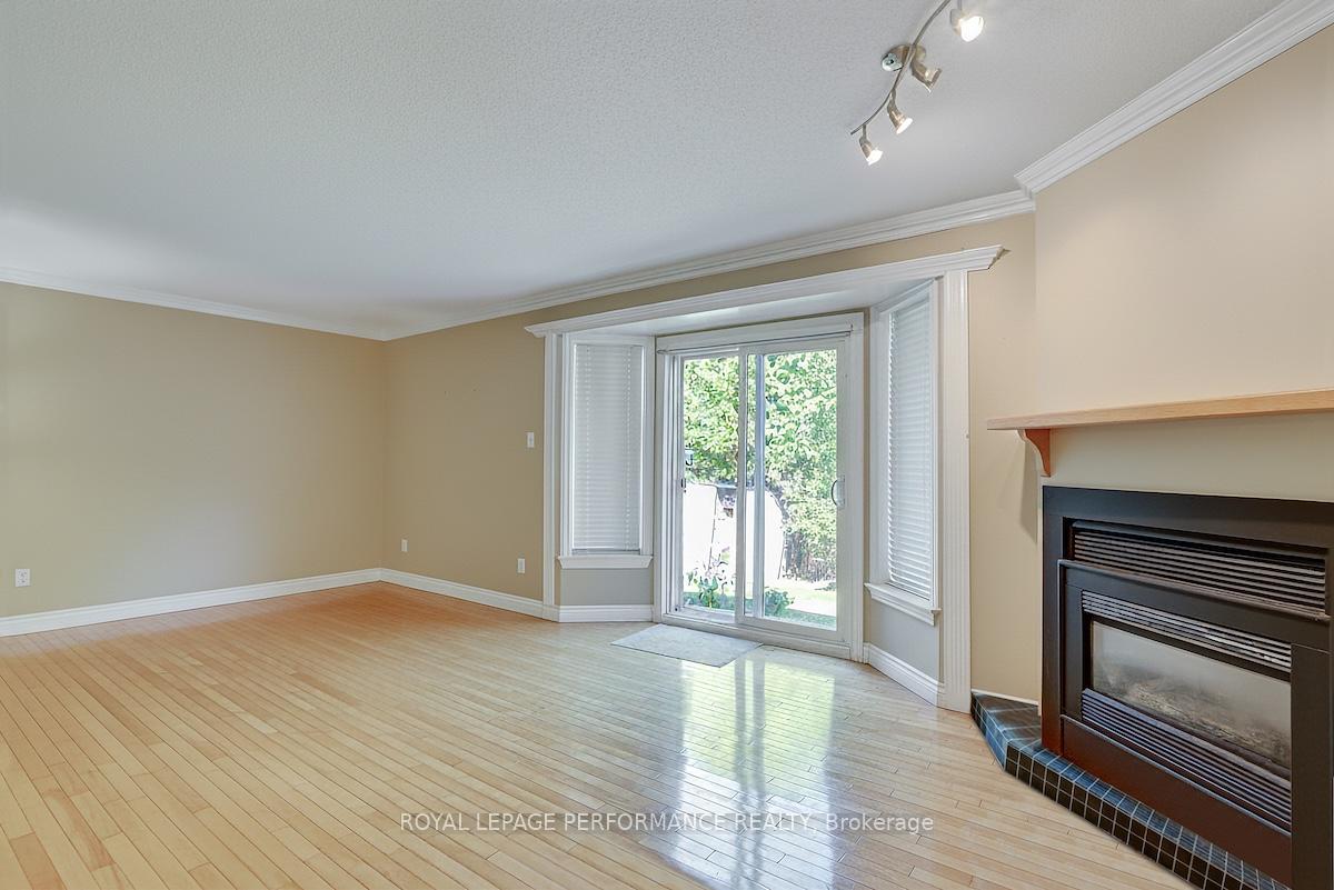 Photo 14 of 1815 Belval Crescent, Ottawa, Orleans/Sunridge — HOMEH