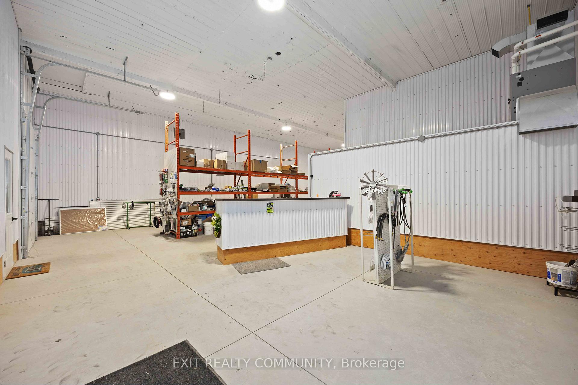 Photo 5 of 329 Parkhill Drive, North Middlesex, Rural North Middlesex — HOMEH