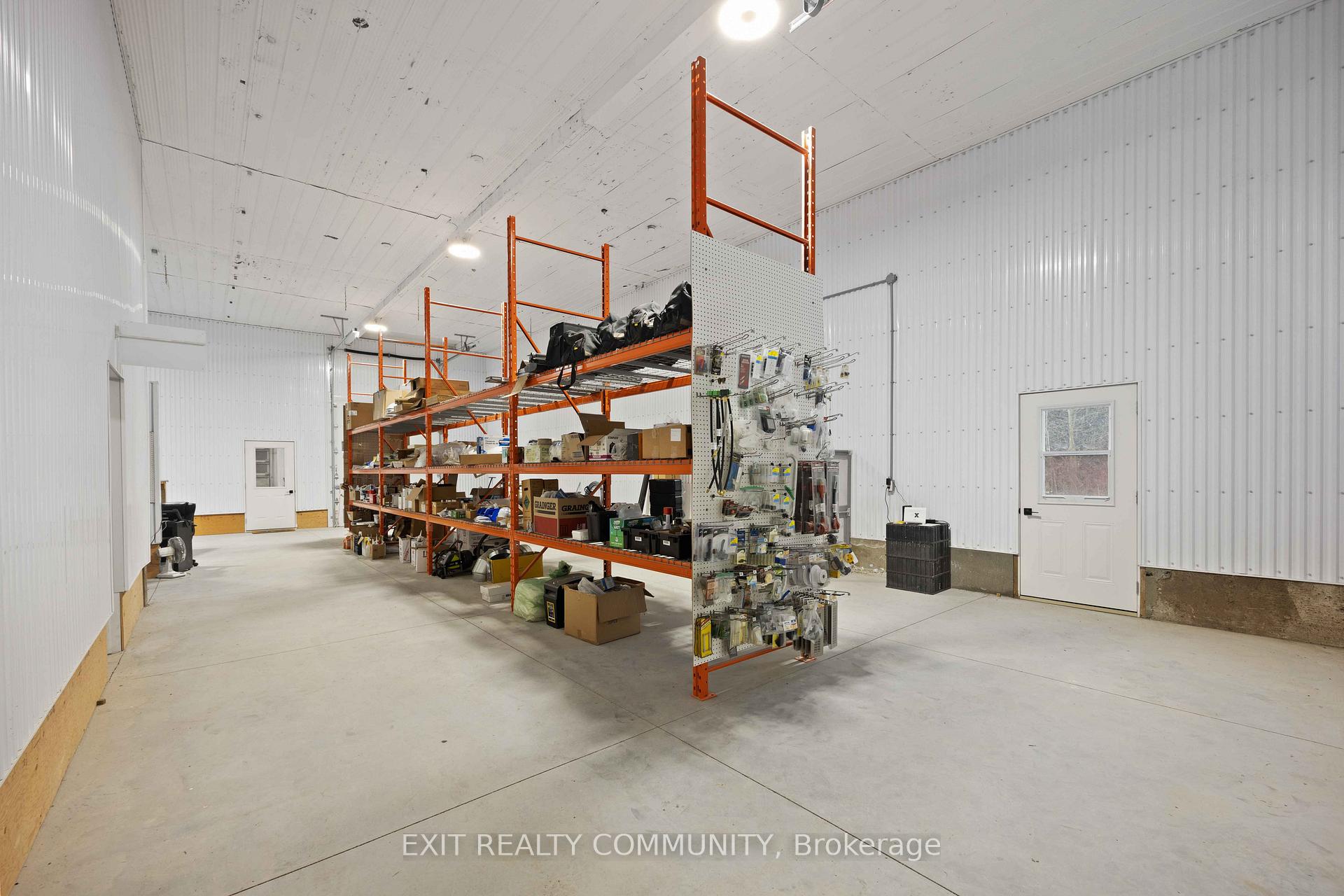 Photo 10 of 329 Parkhill Drive, North Middlesex, Rural North Middlesex — HOMEH