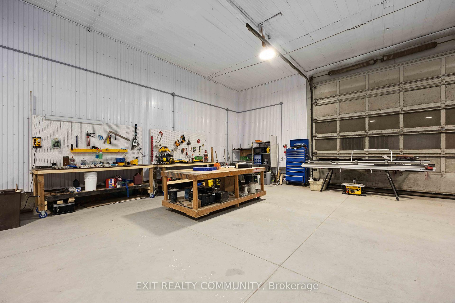 Photo 19 of 329 Parkhill Drive, North Middlesex, Rural North Middlesex — HOMEH