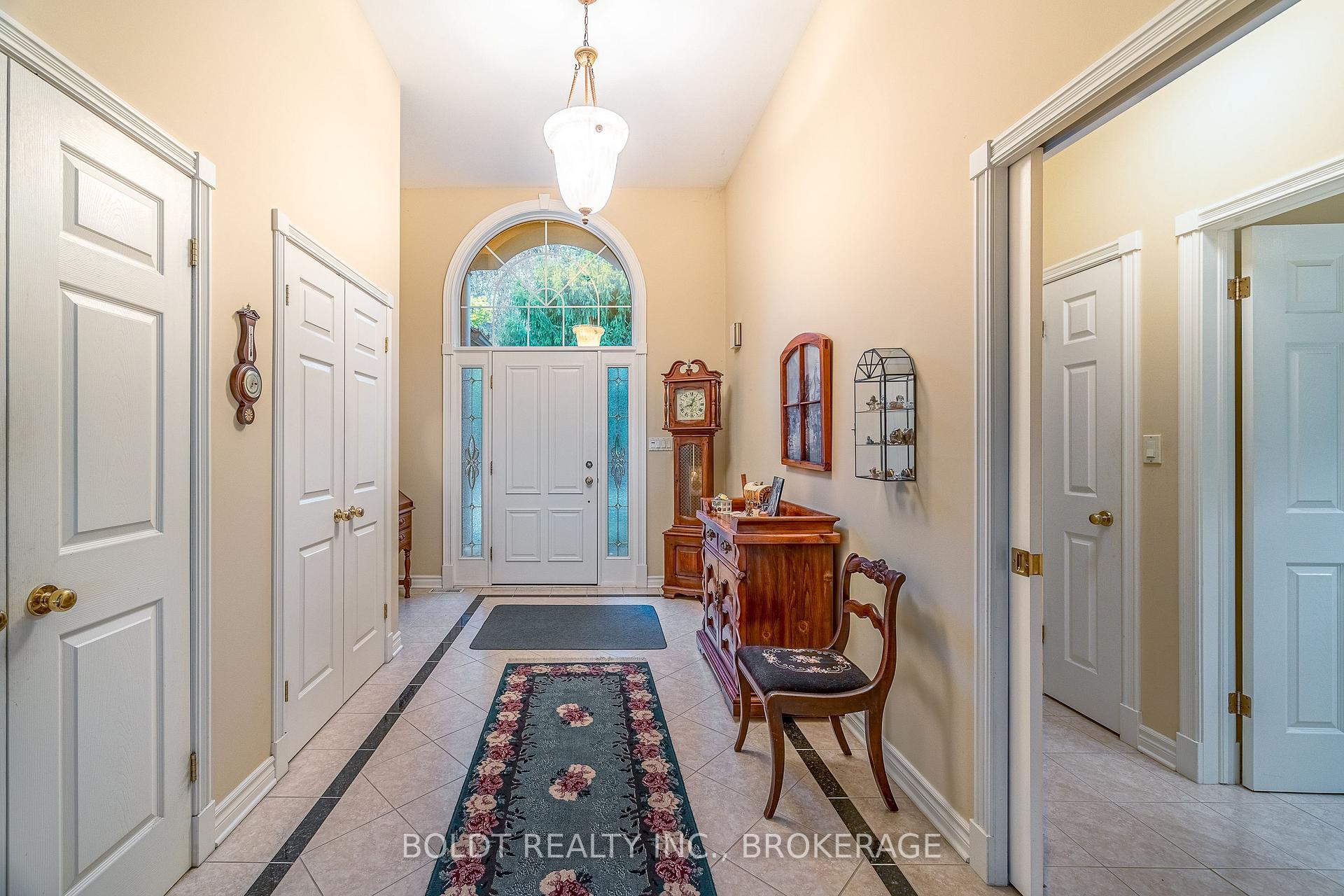 Photo 3 of 1625 Haist Road, Pelham, Fonthill — HOMEH