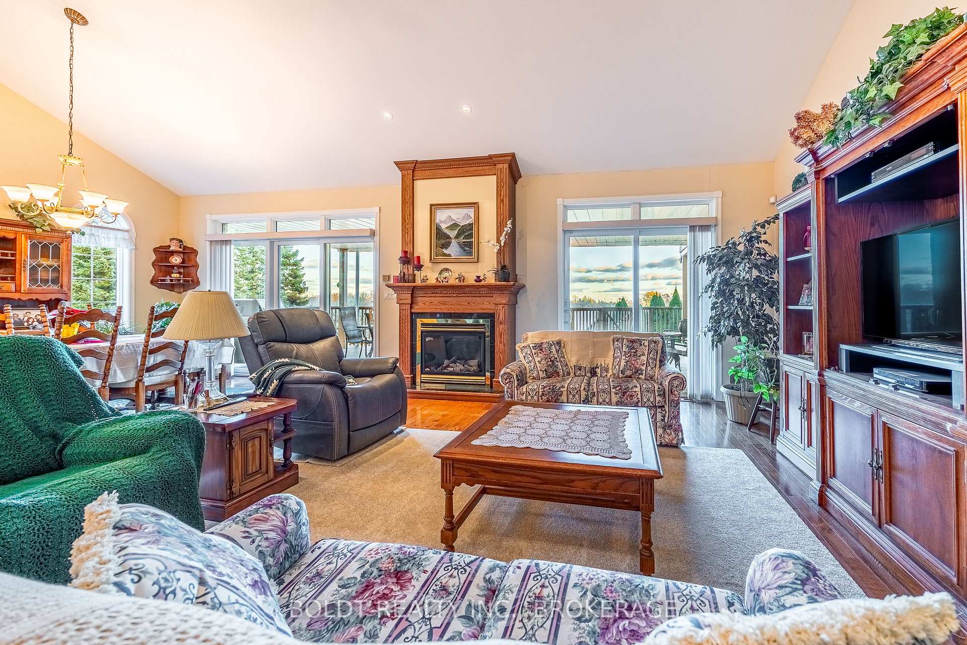Photo 9 of 1625 Haist Road, Pelham, Fonthill — HOMEH