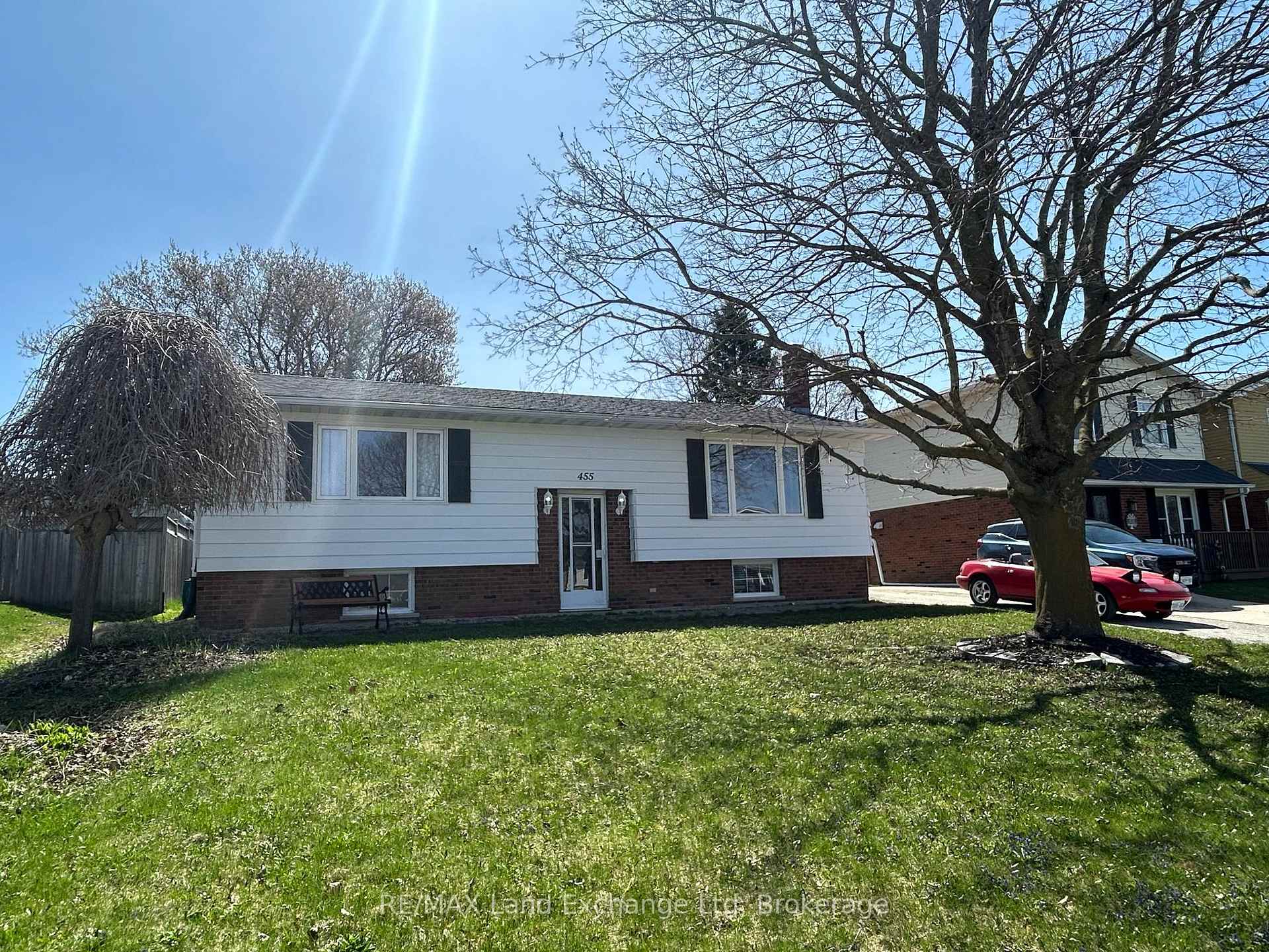 Photo 3 of 455 Highland Drive, North Huron, Wingham — HOMEH