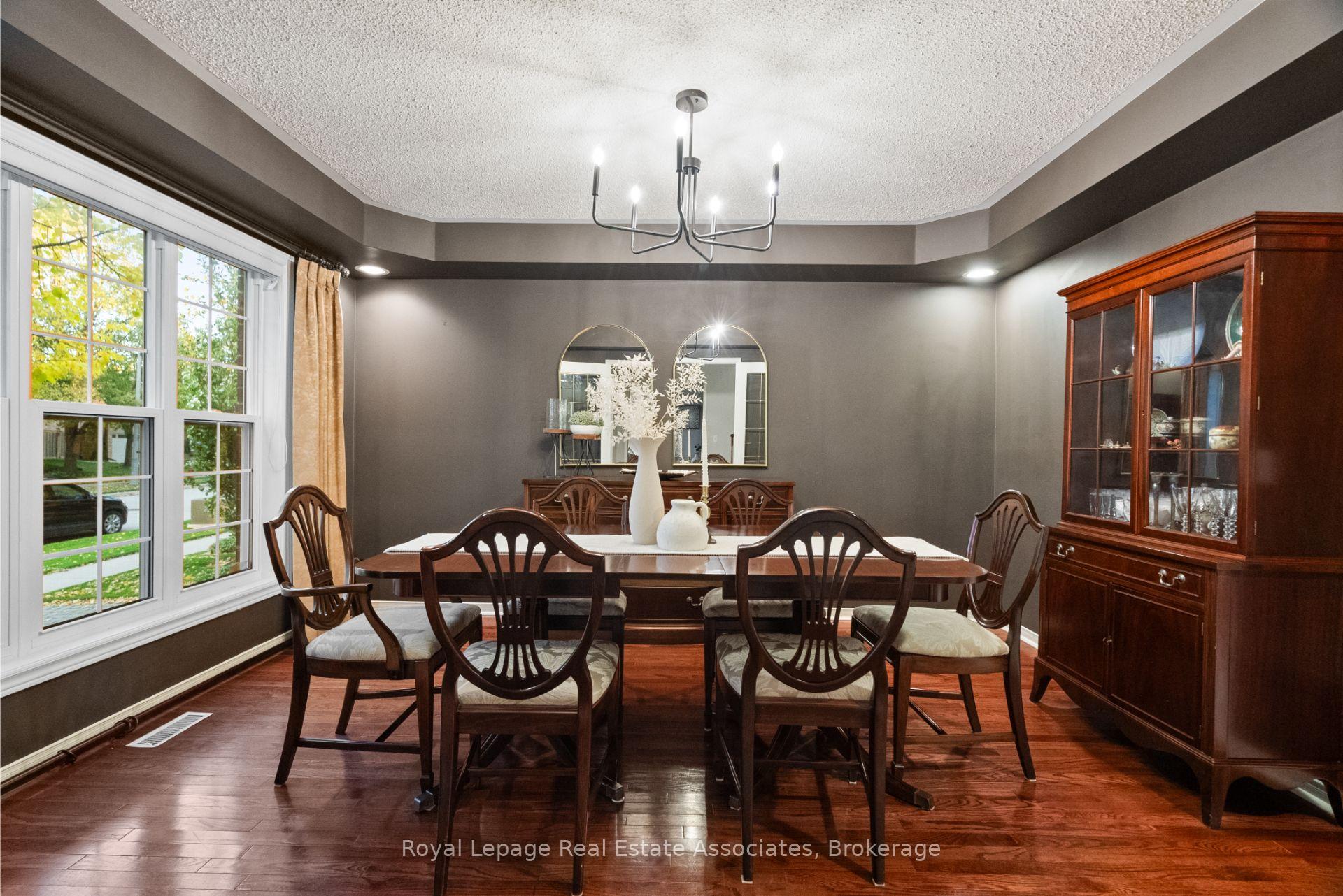 Photo 2 of 62 Pike Road, Oakville, River Oaks — HOMEH
