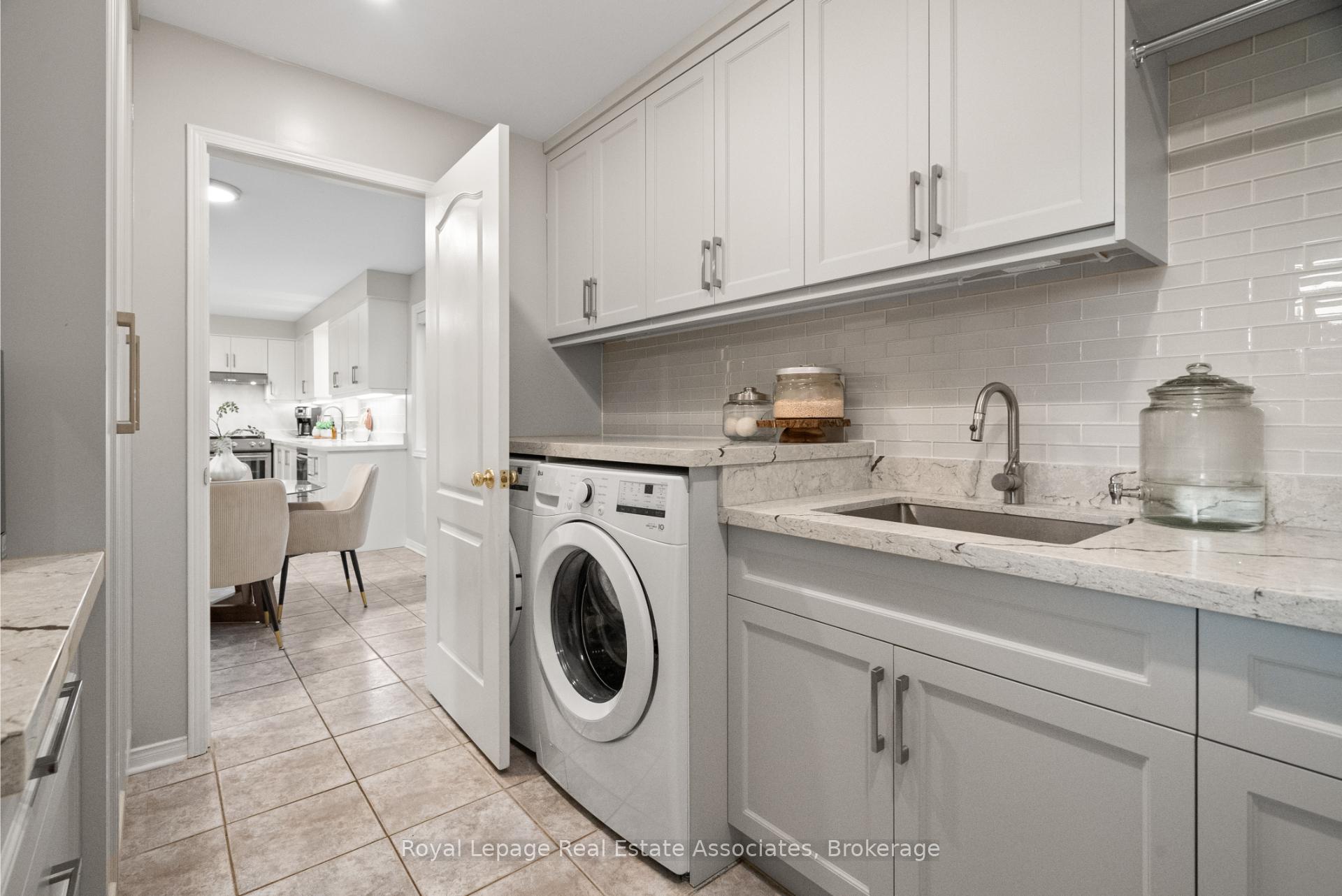 Photo 16 of 62 Pike Road, Oakville, River Oaks — HOMEH