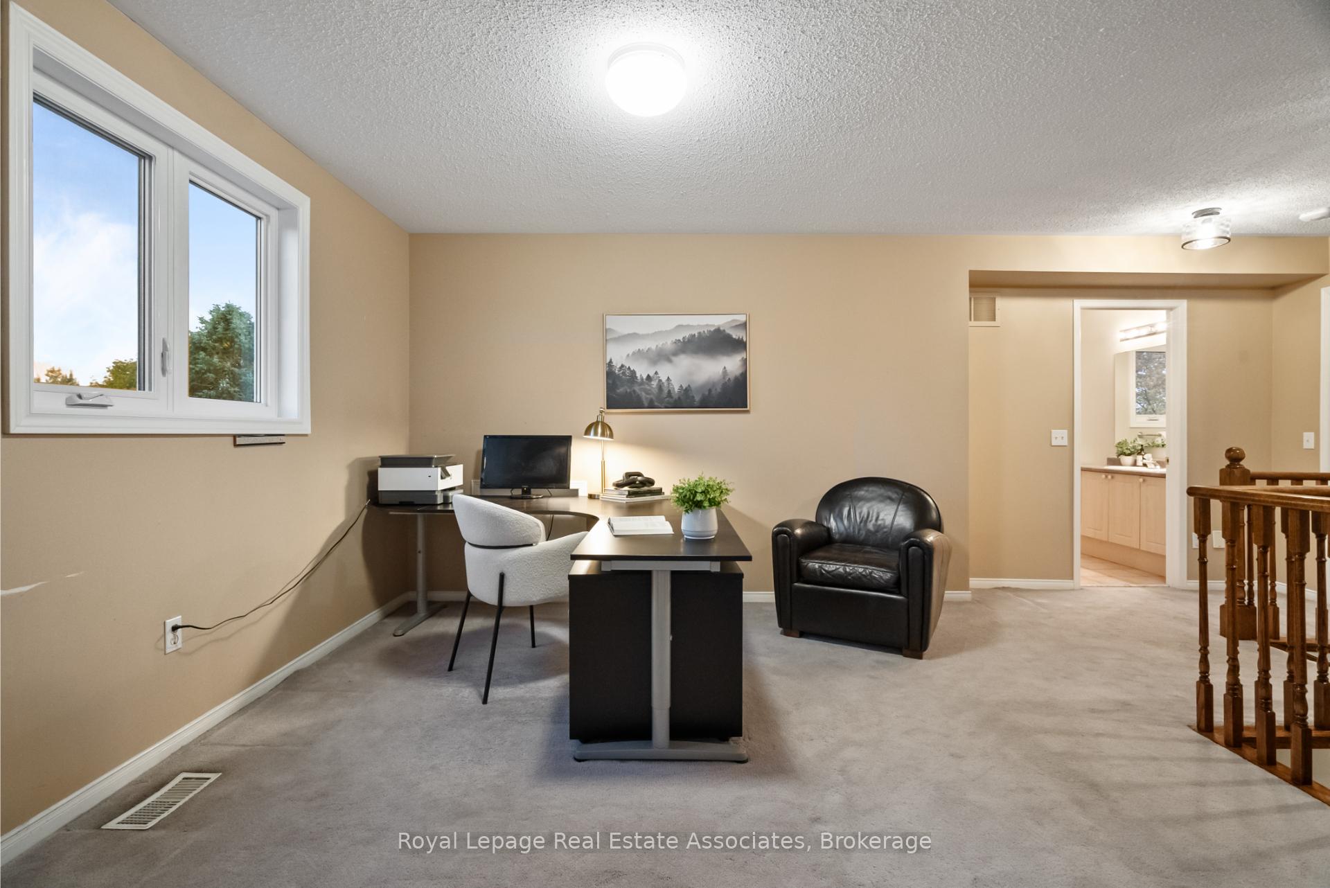 Photo 25 of 62 Pike Road, Oakville, River Oaks — HOMEH
