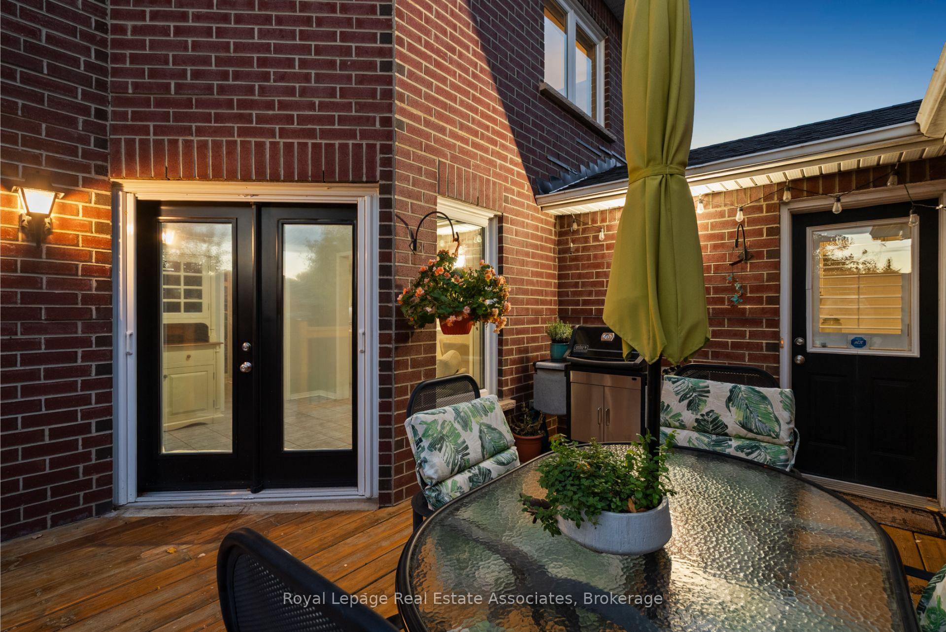 Photo 33 of 62 Pike Road, Oakville, River Oaks — HOMEH