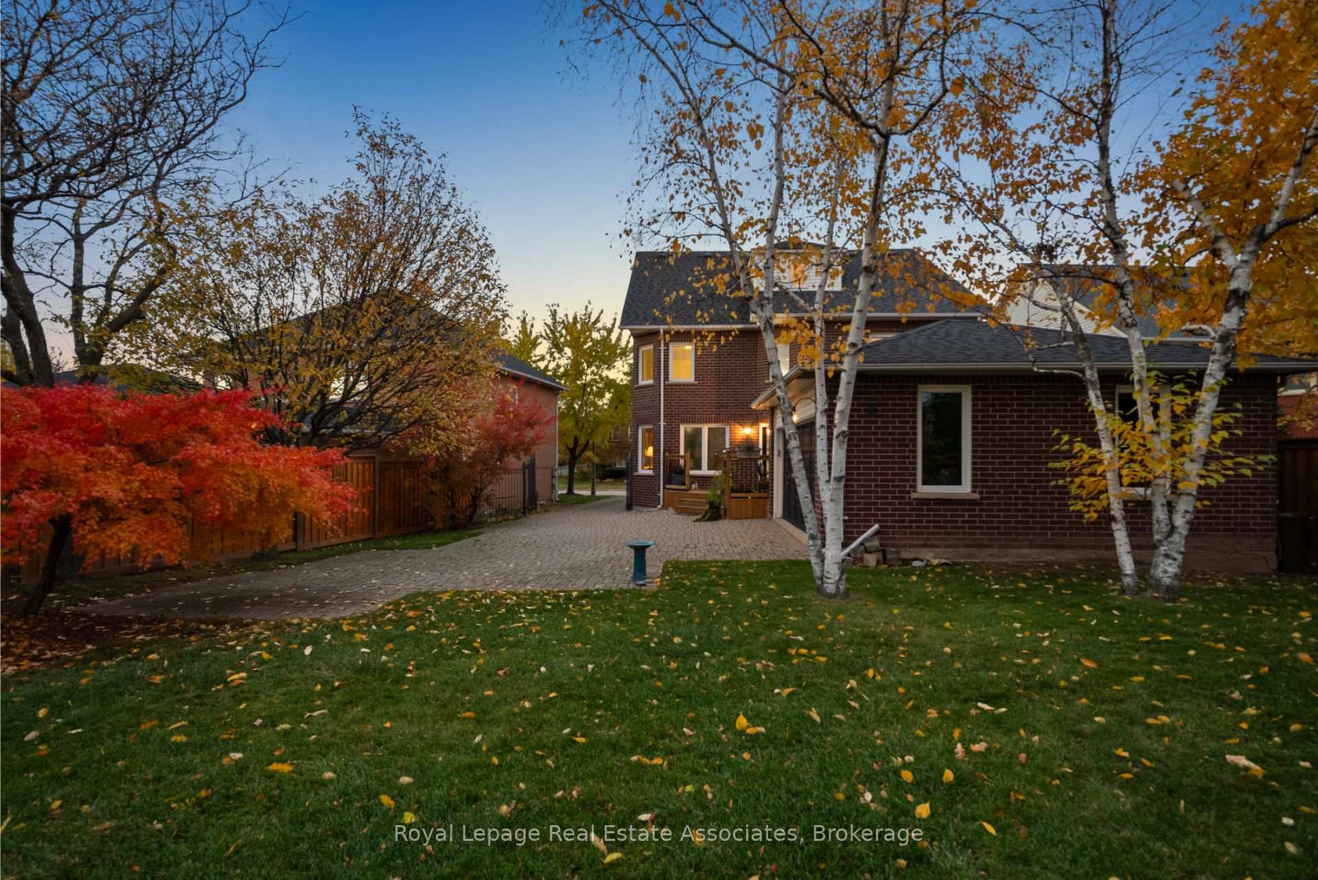 Photo 36 of 62 Pike Road, Oakville, River Oaks — HOMEH