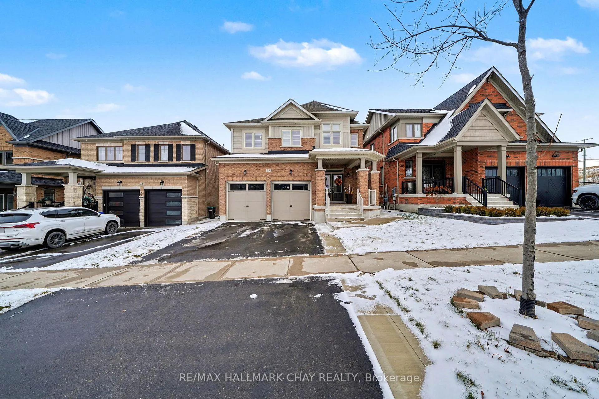 Photo 2 of 54 Gould Crescent, New Tecumseth, Tottenham — HOMEH