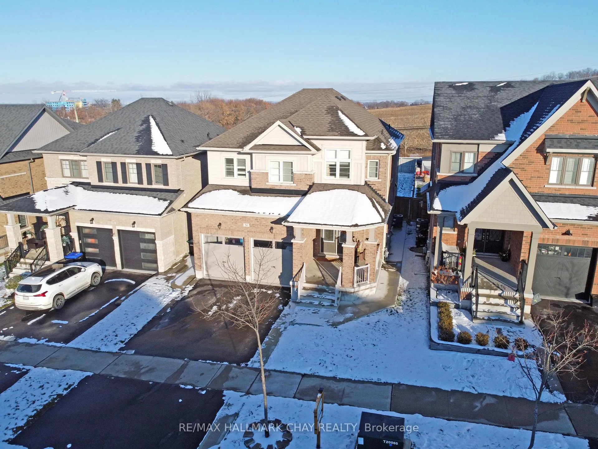 Photo 6 of 54 Gould Crescent, New Tecumseth, Tottenham — HOMEH