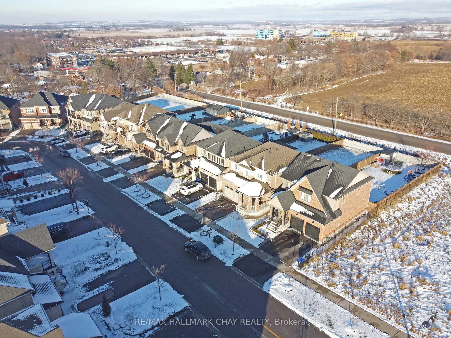 Photo 7 of 54 Gould Crescent, New Tecumseth, Tottenham — HOMEH