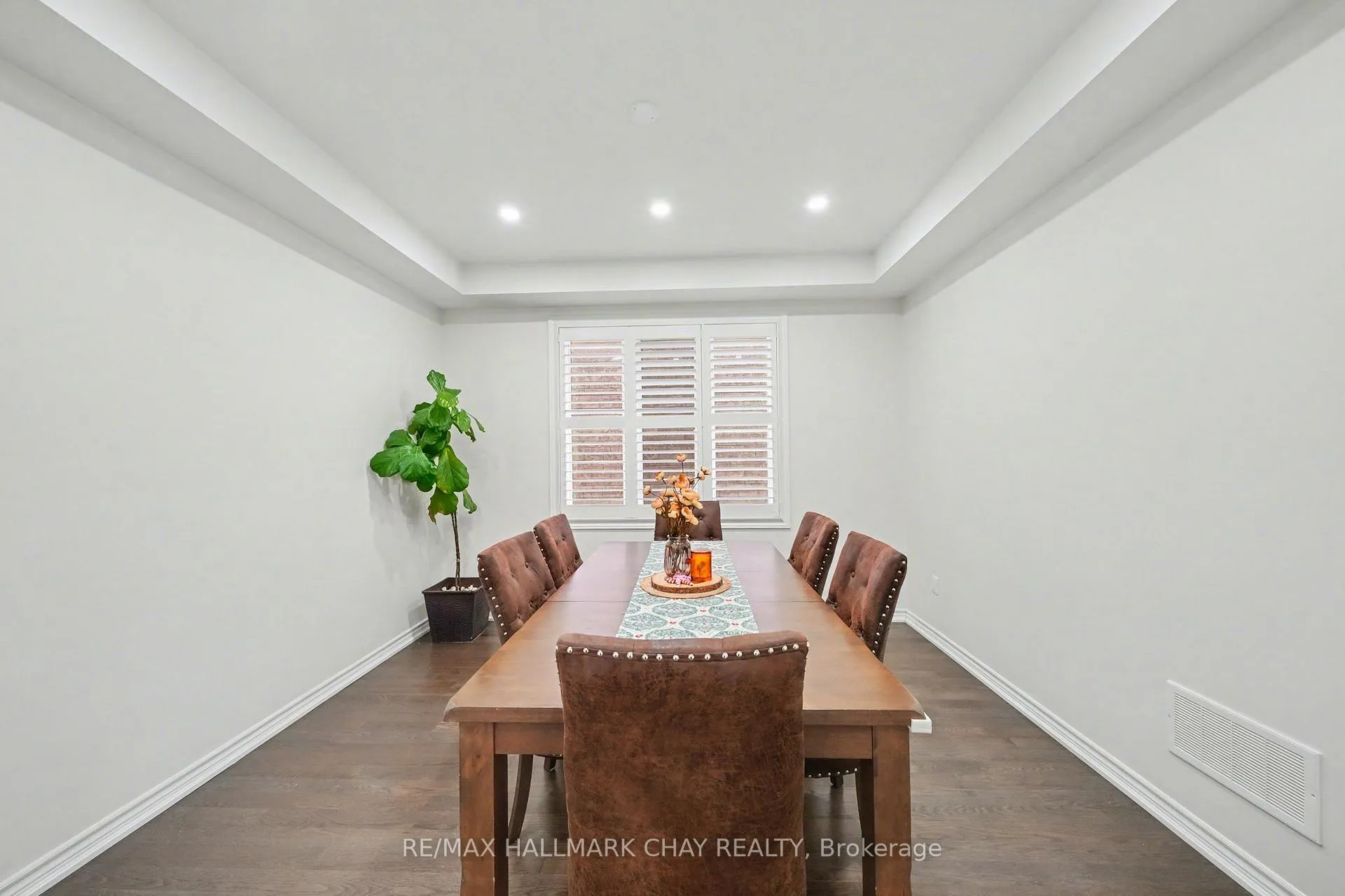 Photo 14 of 54 Gould Crescent, New Tecumseth, Tottenham — HOMEH
