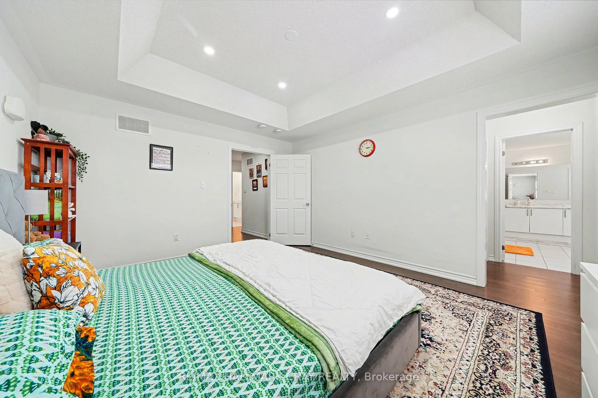 Photo 24 of 54 Gould Crescent, New Tecumseth, Tottenham — HOMEH