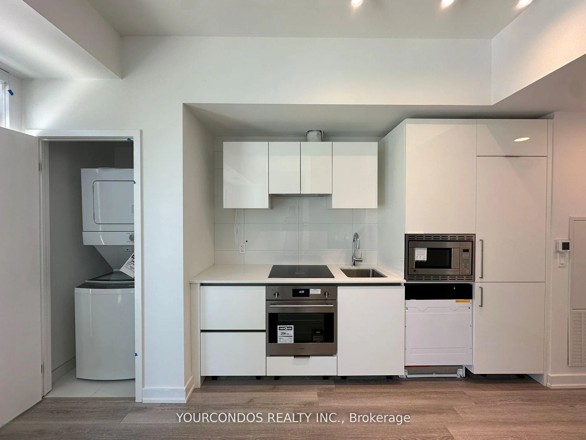 Photo 4 of Unit 1518, 121 St Patrick Street, Toronto, Kensington-Chinatown — HOMEH