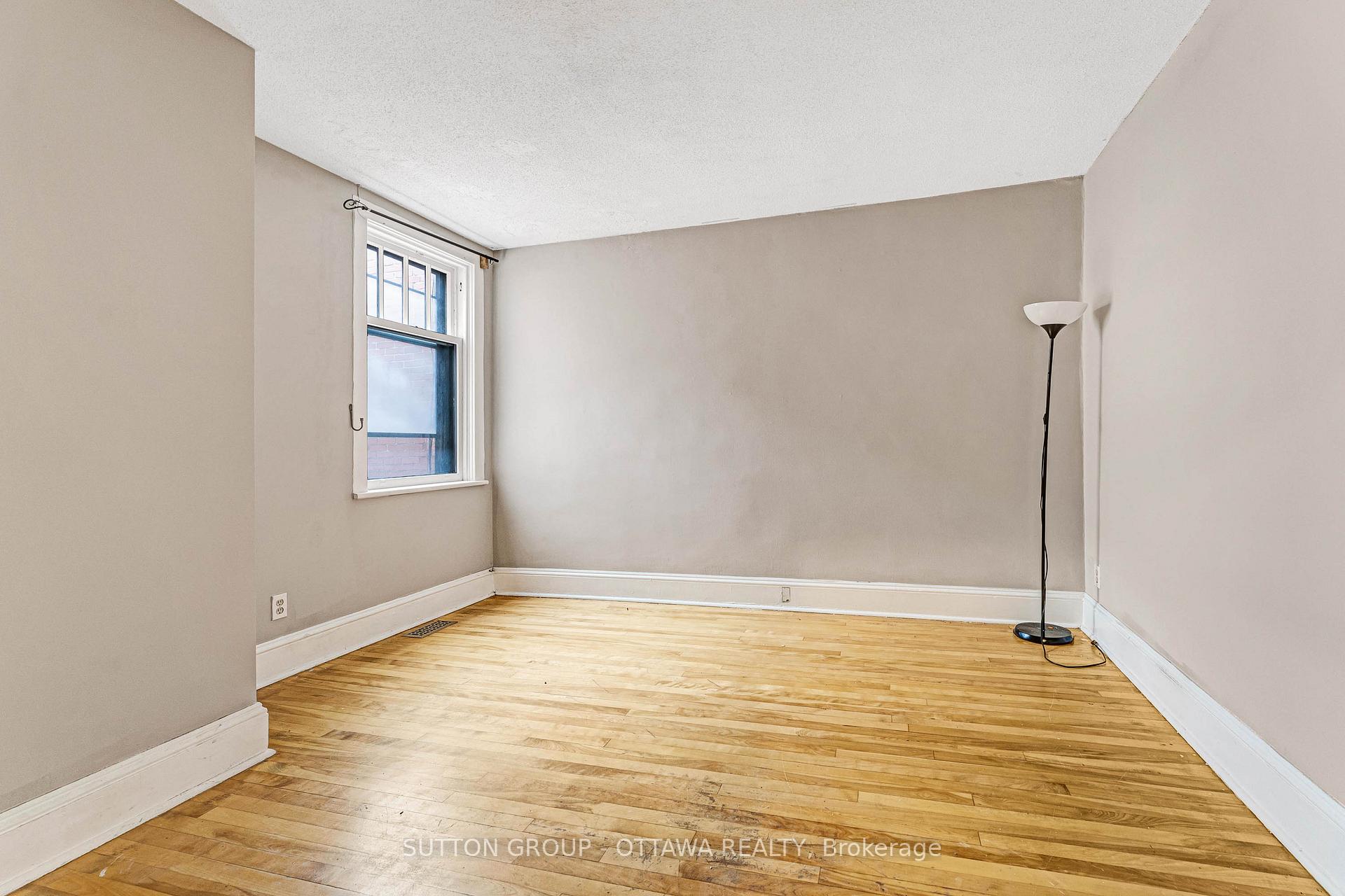 Photo 4 of 461 Slater Street, Ottawa, Ottawa Centre — HOMEH