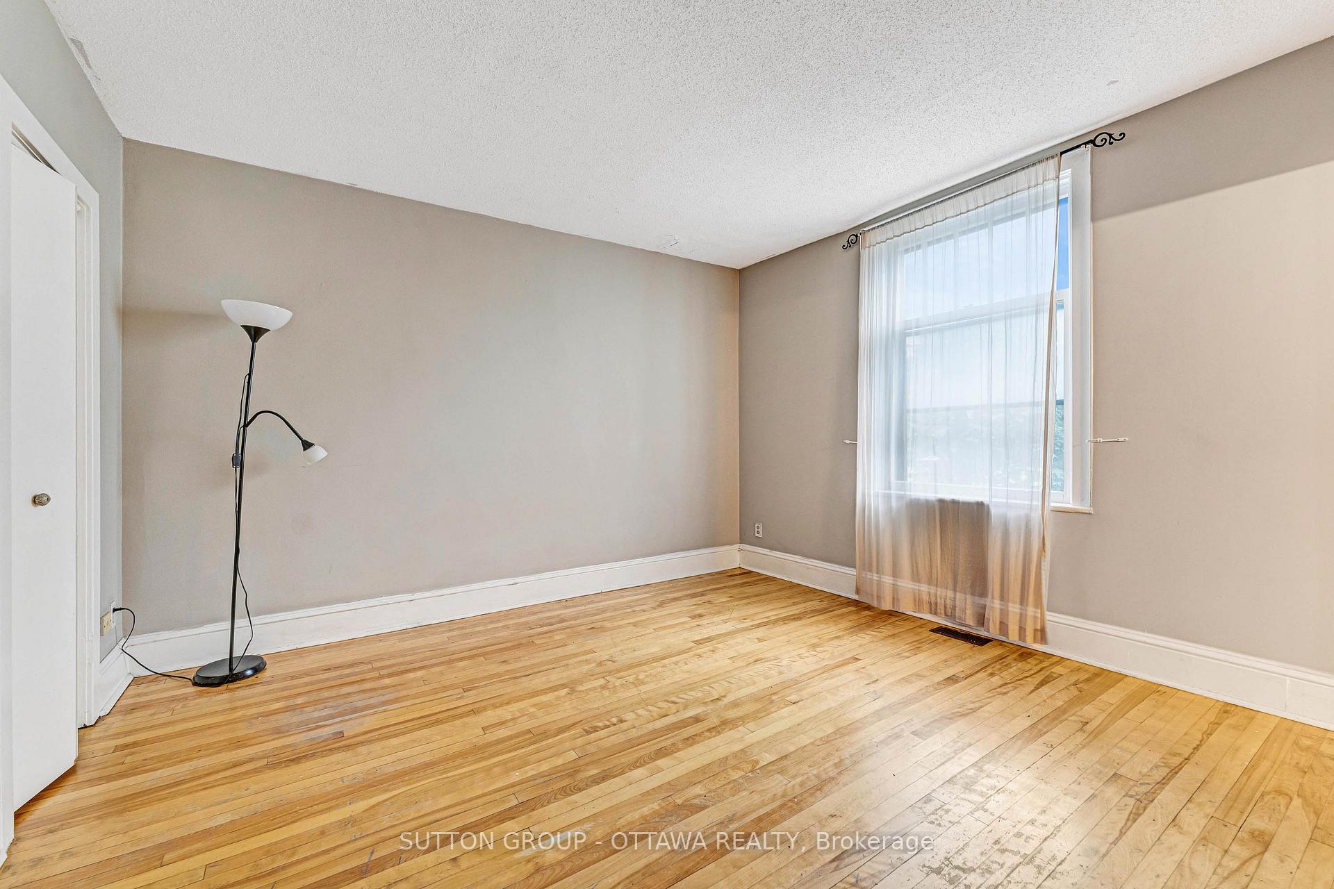 Photo 11 of 461 Slater Street, Ottawa, Ottawa Centre — HOMEH