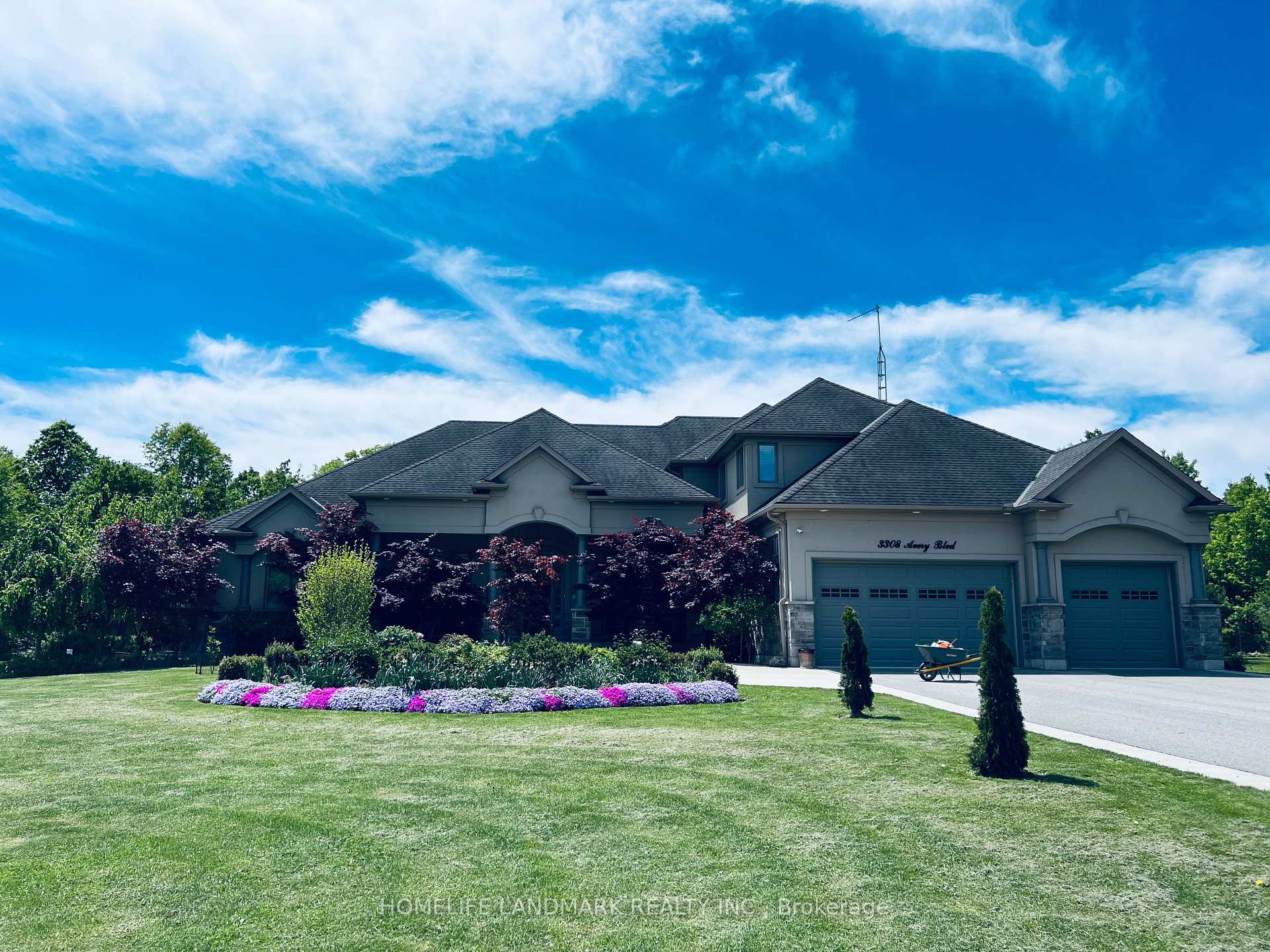 Photo 1 of 3308 Avery Boulevard, Niagara Falls, Lyons Creek — HOMEH