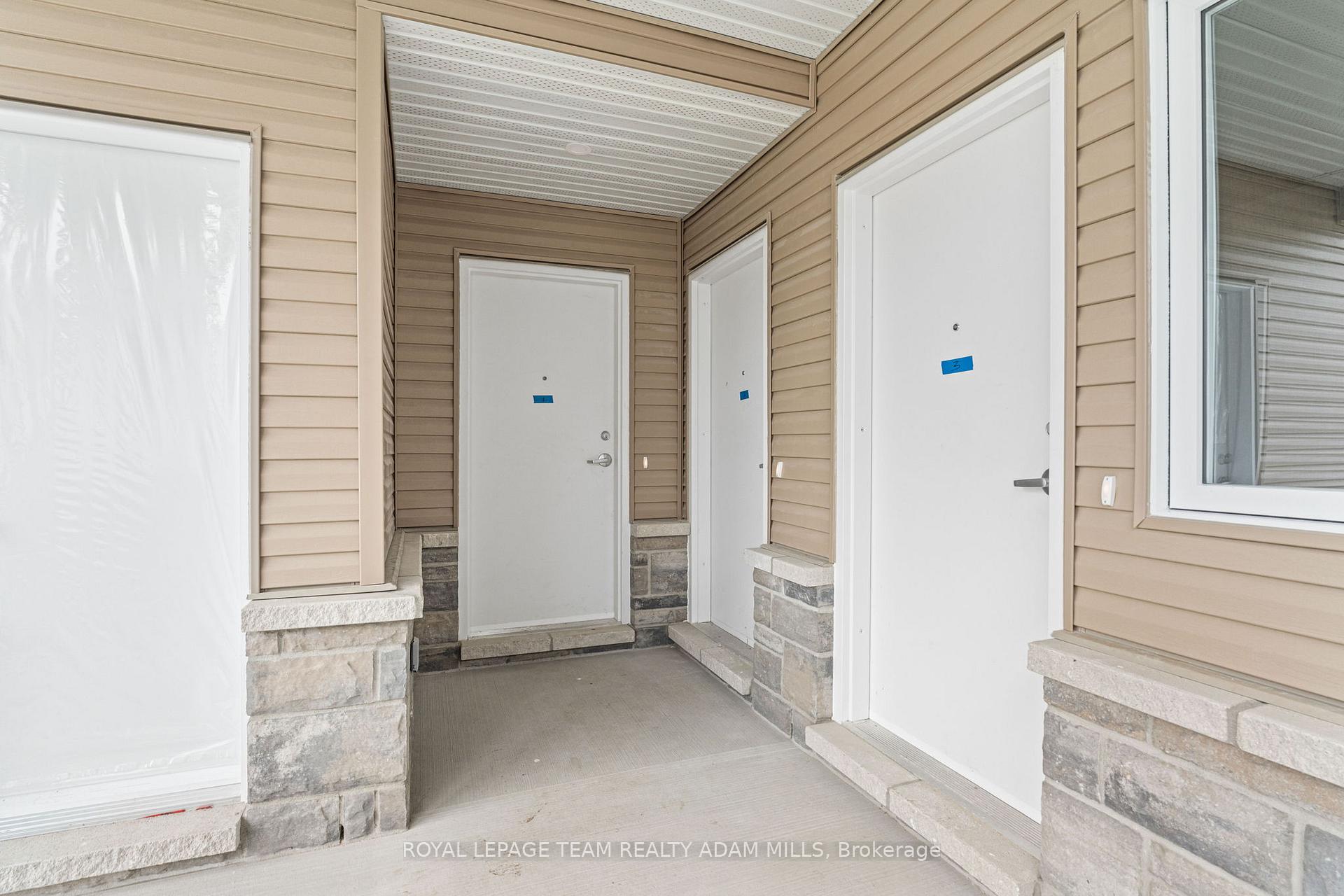Photo 3 of Unit 1, 1696 Belcourt Boulevard, Ottawa, Chateauneuf — HOMEH