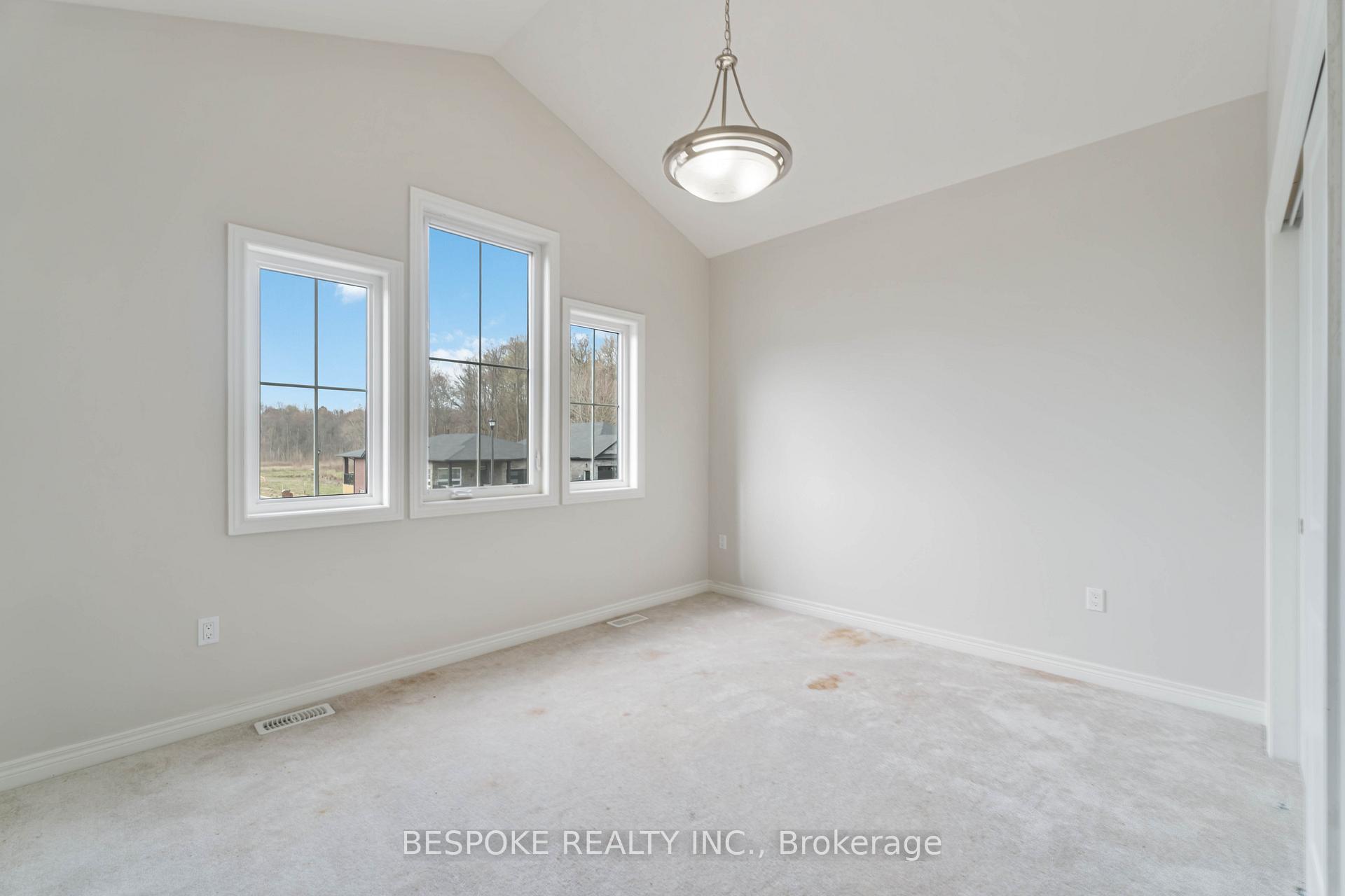 Photo 11 of 229 Walker Road, Pelham, Fonthill — HOMEH