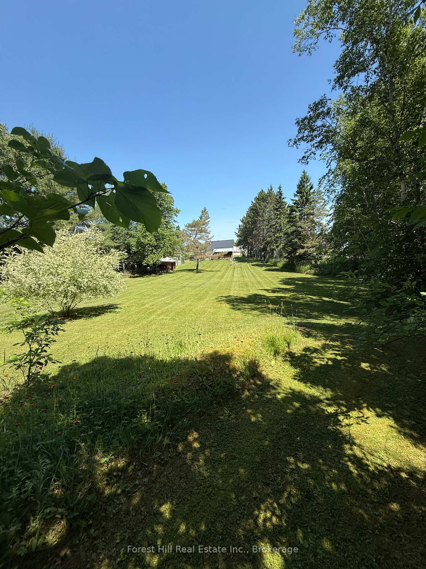 Photo 6 of 10709 522 Highway, Parry Sound Remote Area, Arnstein — HOMEH