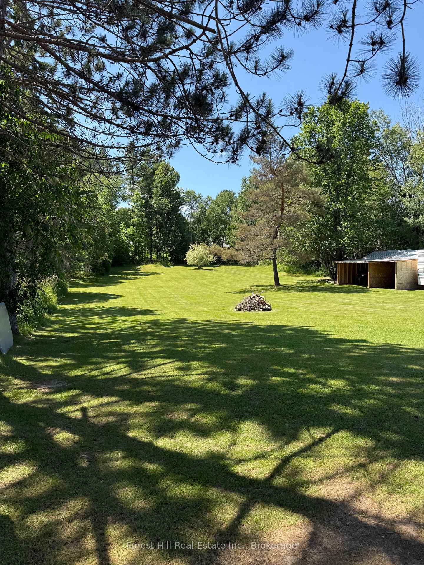 Photo 8 of 10709 522 Highway, Parry Sound Remote Area, Arnstein — HOMEH
