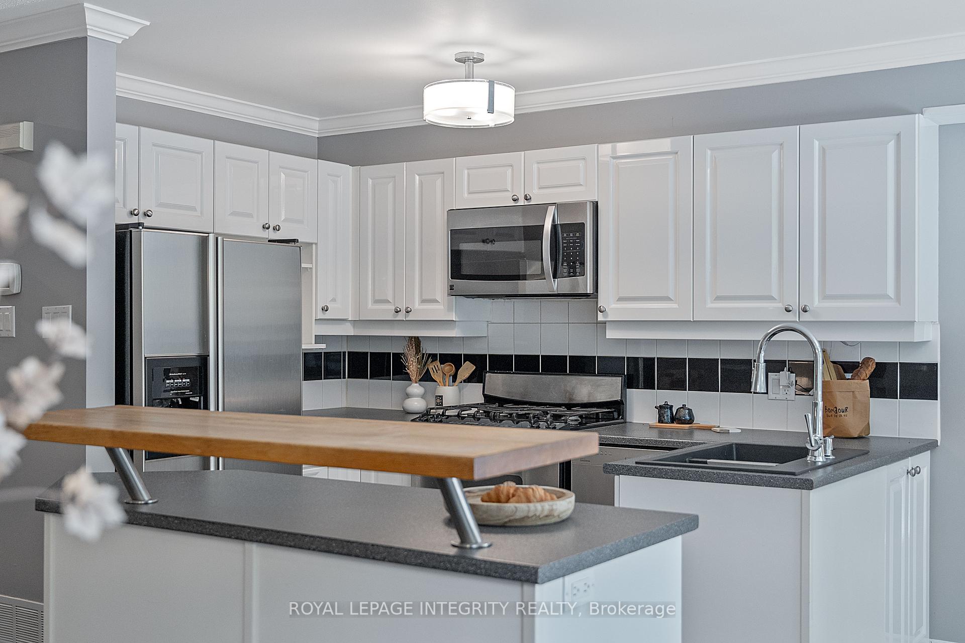 Photo 1 of 6308 Sablewood Place, Ottawa, Chapel Hill — HOMEH