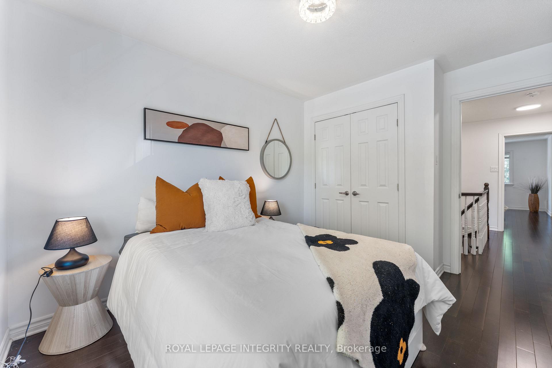 Photo 4 of 6308 Sablewood Place, Ottawa, Chapel Hill — HOMEH