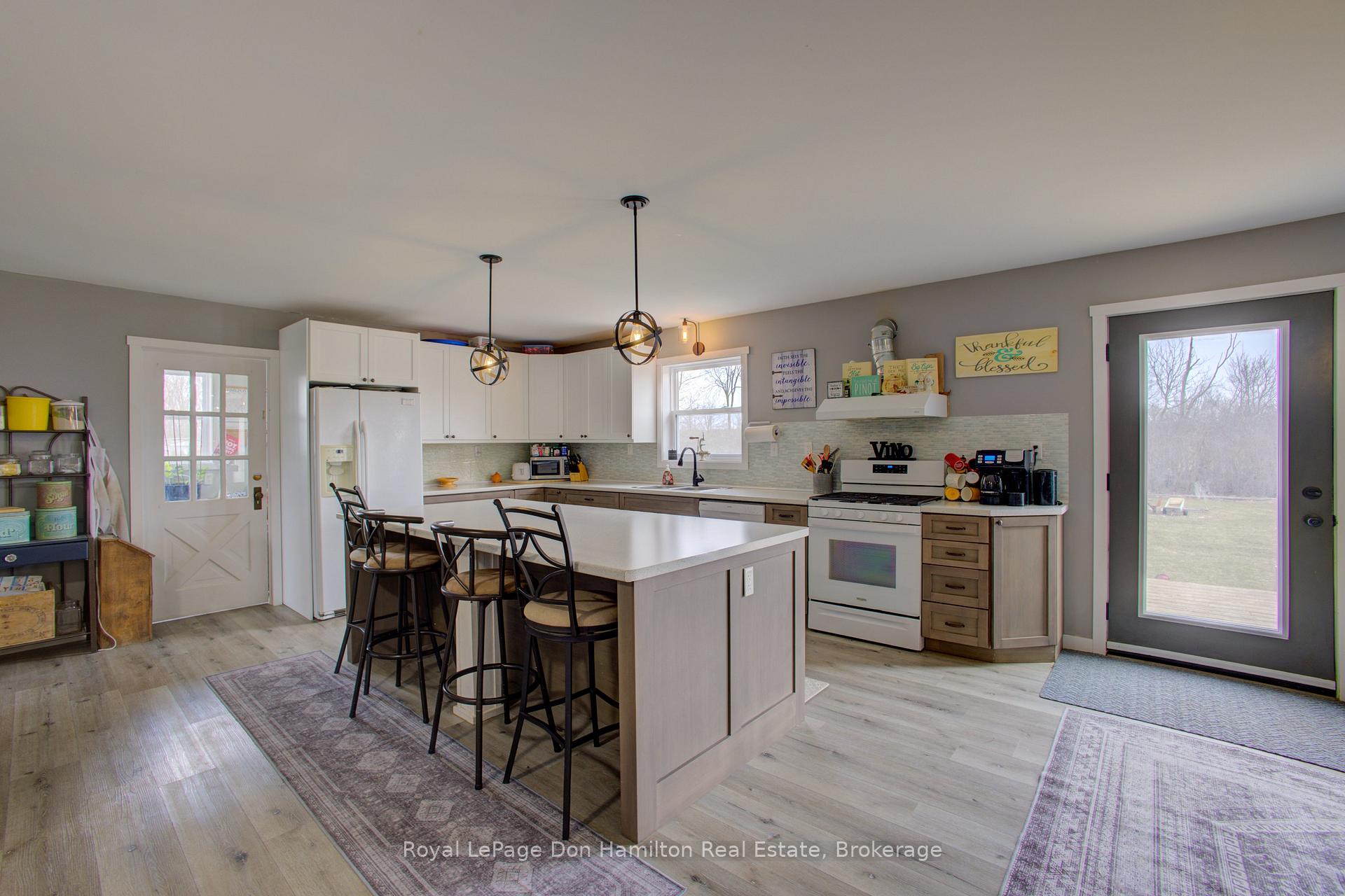 Photo 12 of 336 Turnberry Street, North Huron, Wingham — HOMEH