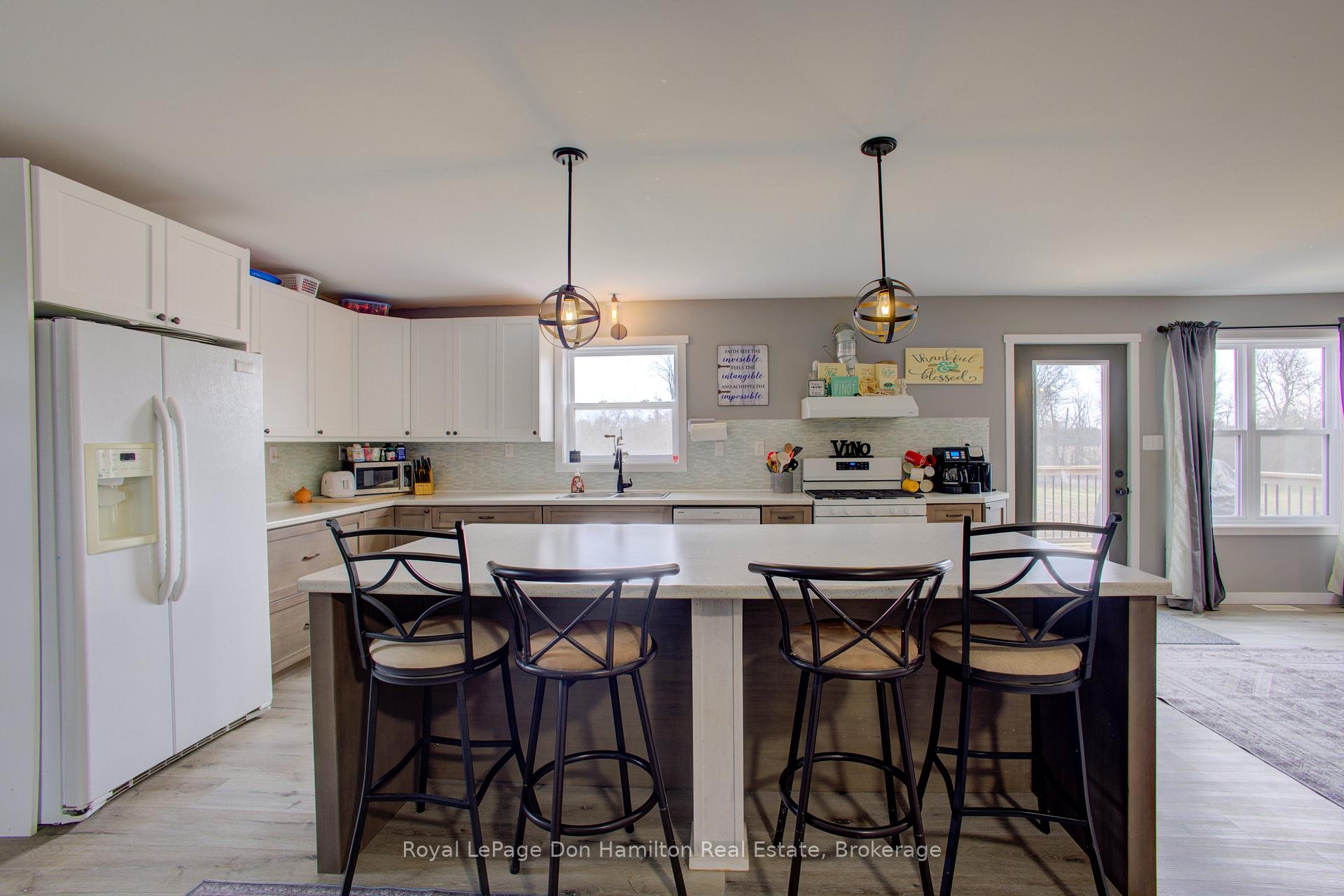 Photo 13 of 336 Turnberry Street, North Huron, Wingham — HOMEH