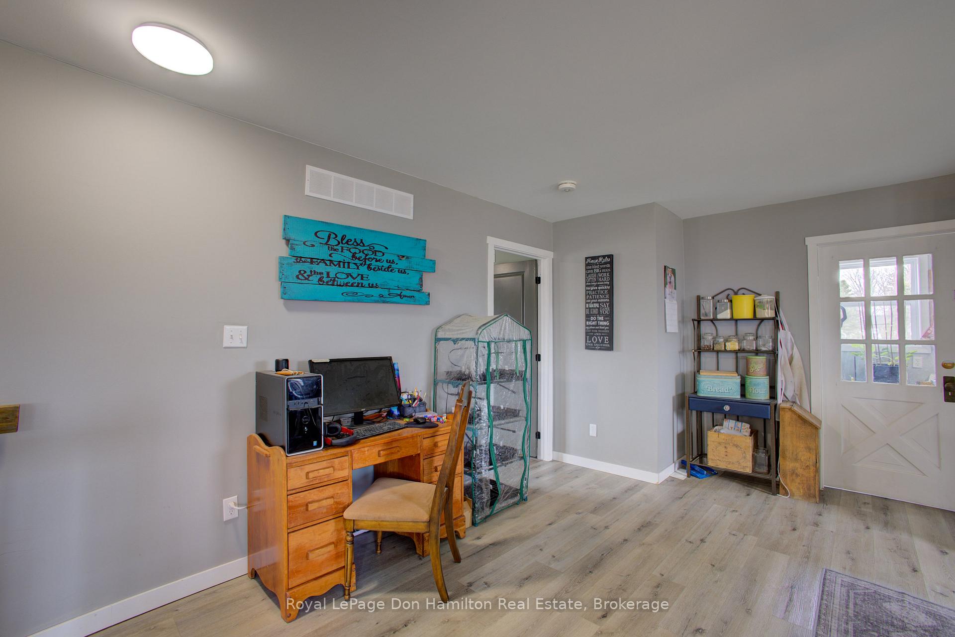 Photo 17 of 336 Turnberry Street, North Huron, Wingham — HOMEH