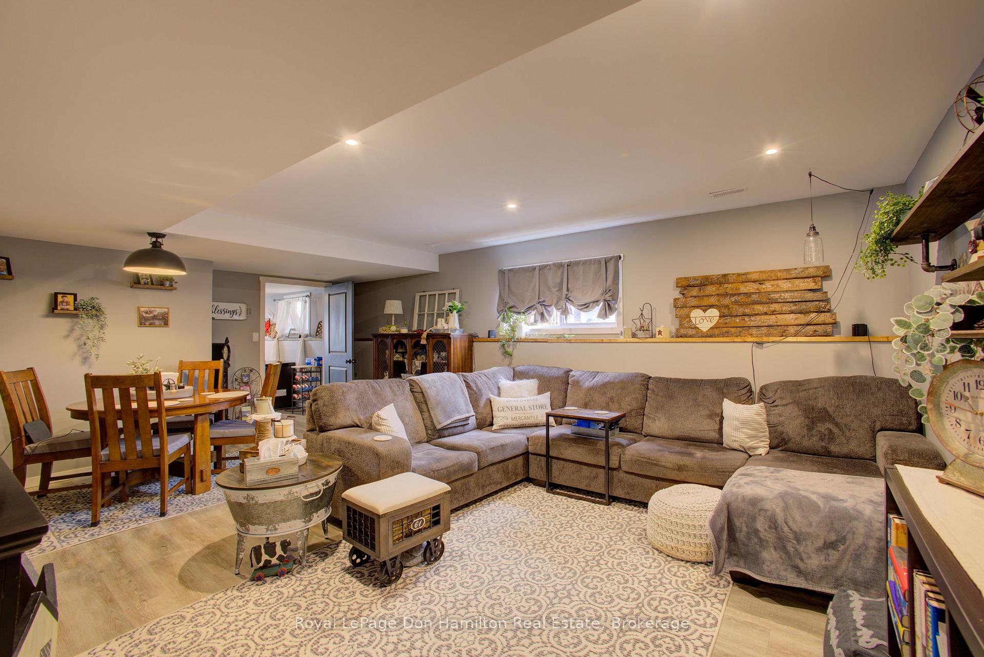 Photo 33 of 336 Turnberry Street, North Huron, Wingham — HOMEH