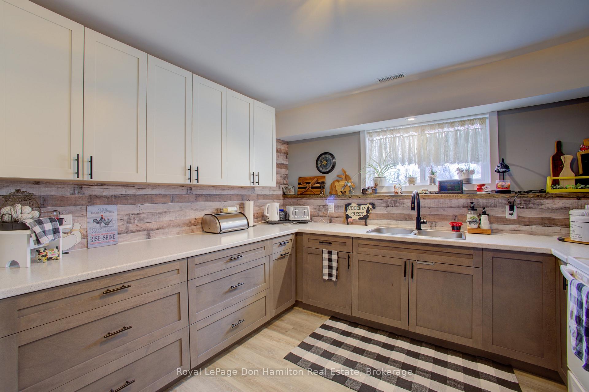 Photo 35 of 336 Turnberry Street, North Huron, Wingham — HOMEH