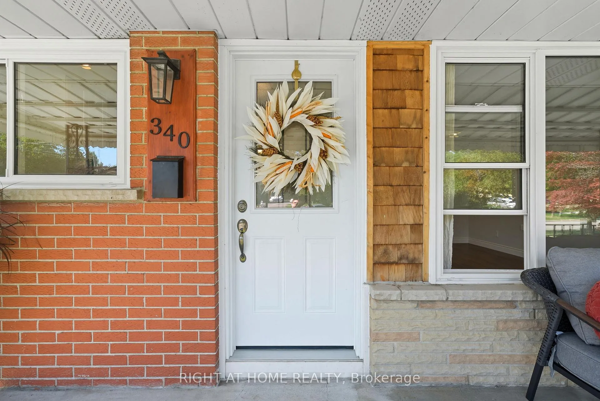 Photo 3 of 340 Grandview Street S, Oshawa, Donevan — HOMEH
